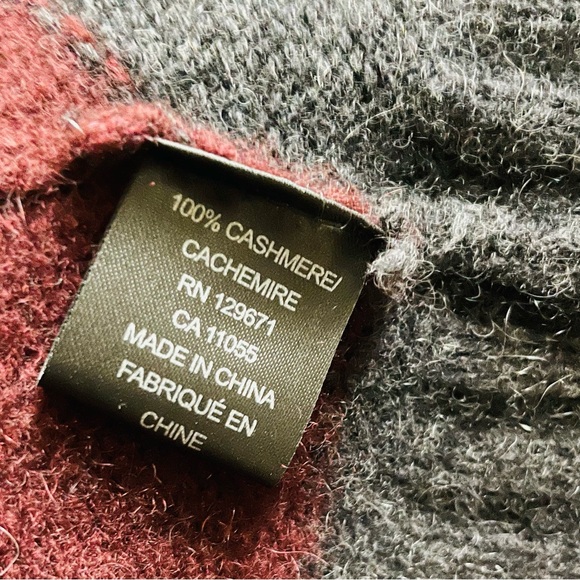 Skull Cashmere SMALL 100% cashmere Vneck camo combo knit sweater - Picture 5 of 5